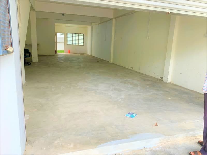 Ground Floor Shop, Lestari Perdana, Taman equine, Puncak Jalil, Seri Kembangan untuk Untuk Disewa - RM 3,200 /bulan, Apr 2026 - Interior - PropertyGuru.com.my