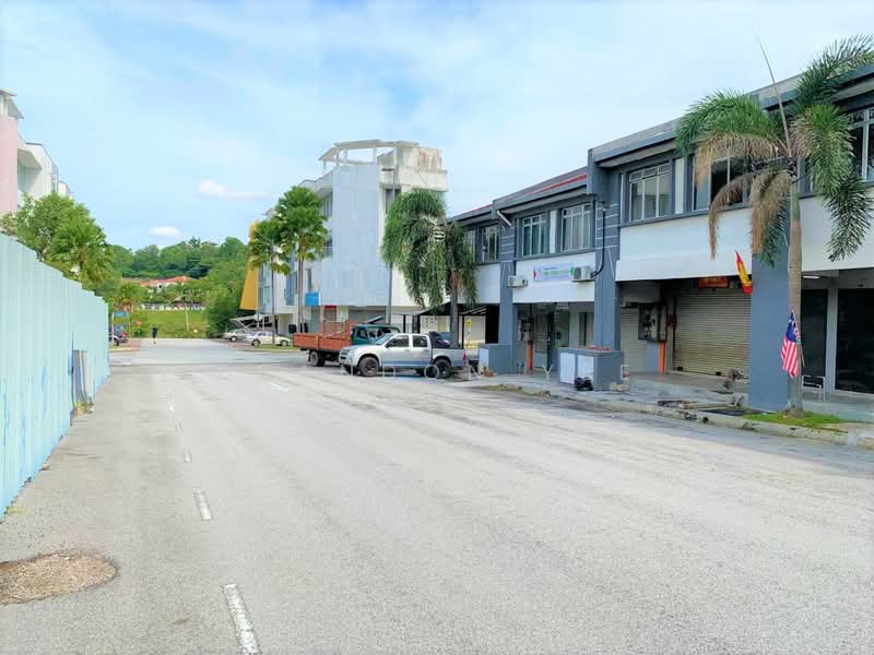 Ground Floor Shop, Lestari Perdana, Taman equine, Puncak Jalil, Seri Kembangan untuk Untuk Disewa - RM 3,200 /bulan, Apr 2026 - Exterior - PropertyGuru.com.my