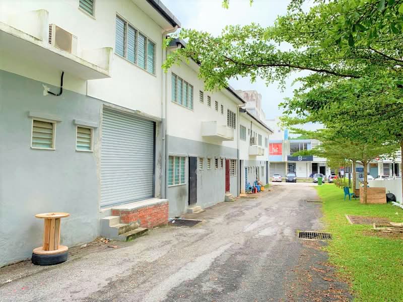 Ground Floor Shop, Lestari Perdana, Taman equine, Puncak Jalil, Seri Kembangan untuk Untuk Disewa - RM 3,200 /bulan, Apr 2026 - Exterior - PropertyGuru.com.my
