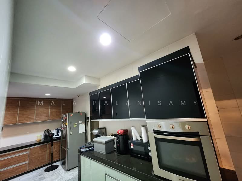Semi-Detached House for Sale in Shah Alam (Selangor) - Mala Palanisamy - Kitchen - PropertyGuru.com.my
