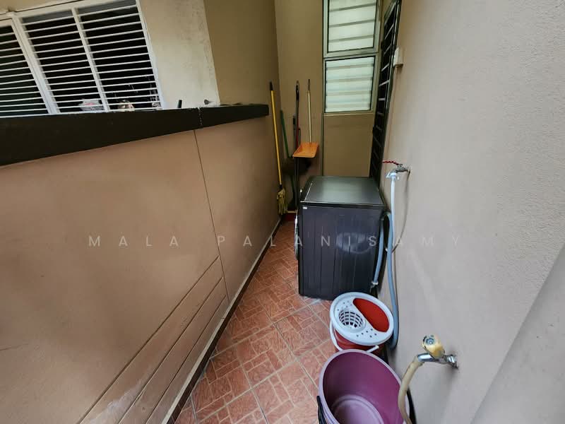 Semi-Detached House for Sale in Shah Alam (Selangor) - Mala Palanisamy - Exterior - PropertyGuru.com.my