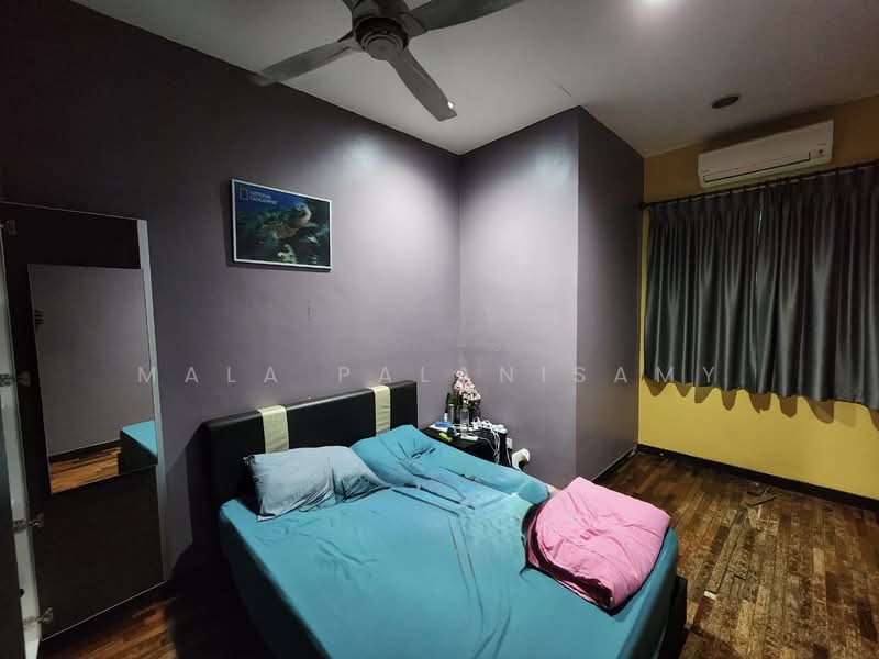 Rumah Berkembar untuk Dijual di Shah Alam (Selangor) - Mala Palanisamy - Bedroom - PropertyGuru.com.my