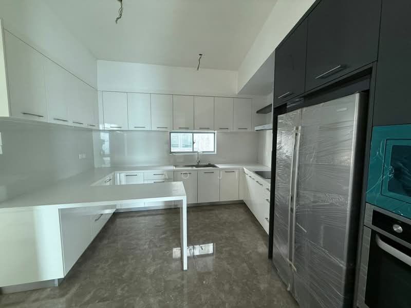 Condominium for Sale at Kiaramas Danai - Bao Jie - Kitchen - PropertyGuru.com.my