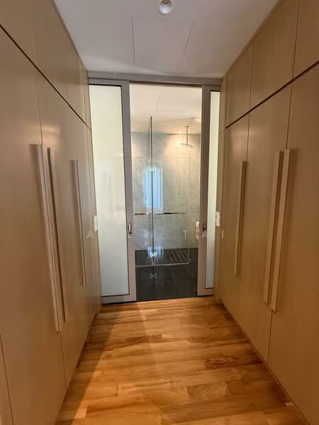 Service Residence for Sale at The Conlay - Aden Tai - Bathroom - PropertyGuru.com.my