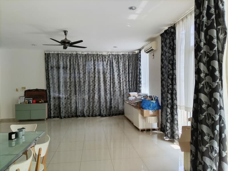 Semi-Detached House for Sale in Cyberjaya (Selangor) - Henry Liew - Living Room - PropertyGuru.com.my