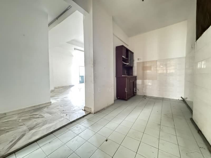 Condominium for Sale at Pelangi Indah Condominium - Jayden Lee - Interior - PropertyGuru.com.my