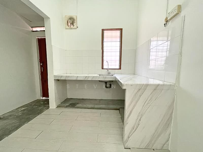 Rumah Teres 1 Tingkat untuk Disewa di Seri Palma (Simpang Pulai) - Steven . - Kitchen - PropertyGuru.com.my