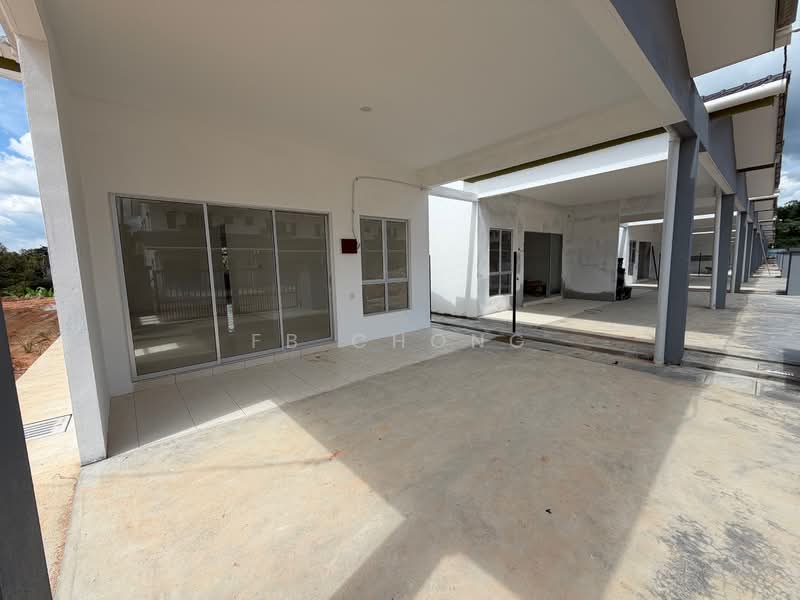 1-storey Terraced House for Sale in Desa Pinggiran Bayu (Mantin) - FB Chong - Exterior - PropertyGuru.com.my