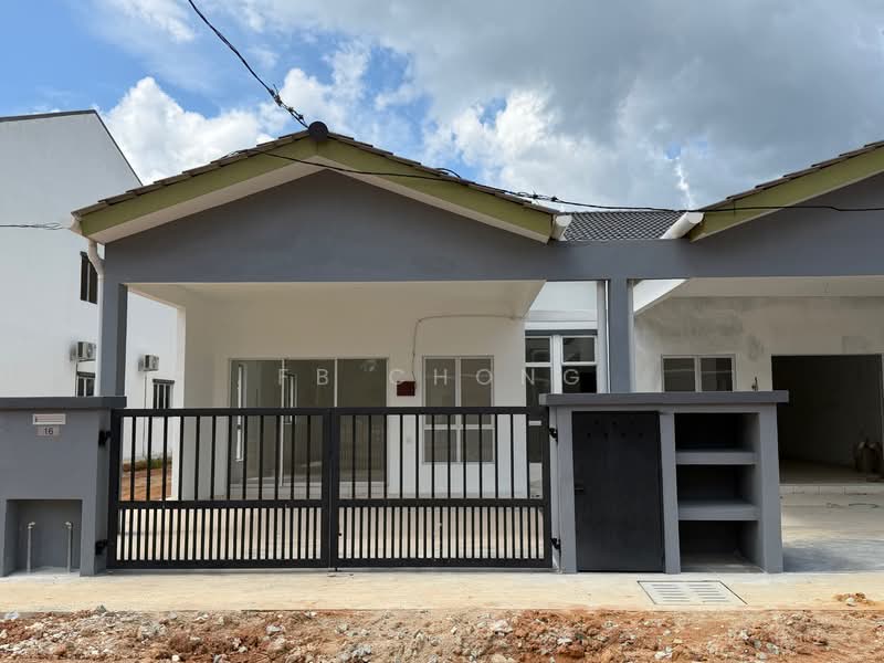 1-storey Terraced House for Sale in Desa Pinggiran Bayu (Mantin) - FB Chong - Exterior - PropertyGuru.com.my
