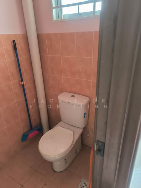 Townhouse for Rent in Klang (Selangor) - Jack Khor Phor Jiing - Bathroom - PropertyGuru.com.my