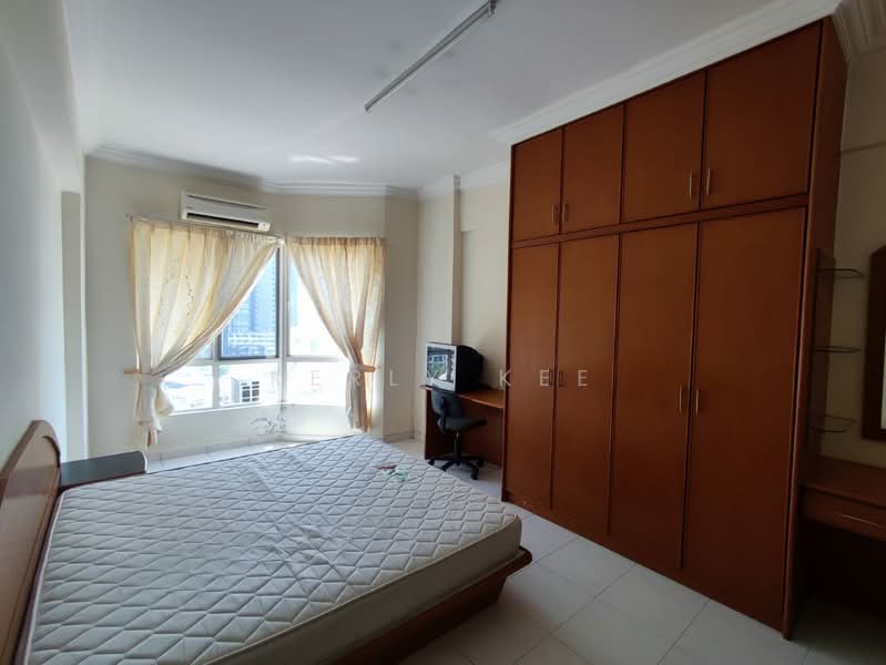 Condominium for Sale at Gold Coast Resort Condominium - Kerly Kee - Bedroom - PropertyGuru.com.my