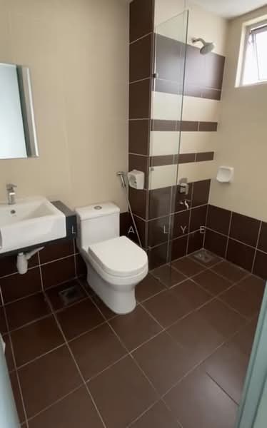 One Sentral Serviced Residence untuk Untuk Disewa - RM 1,400 /bulan, Apr 2026 - Bathroom - PropertyGuru.com.my