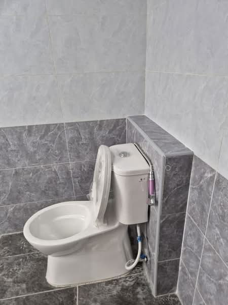 Shop / Office for Rent in Taman Nusa Bestari (Iskandar Puteri (Nusajaya)) - Wennes Go - Bathroom - PropertyGuru.com.my