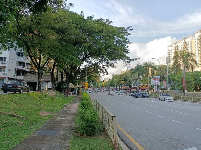 Flat for Sale at Happy Garden Apartment - Hooi Mein Lai - Exterior - PropertyGuru.com.my