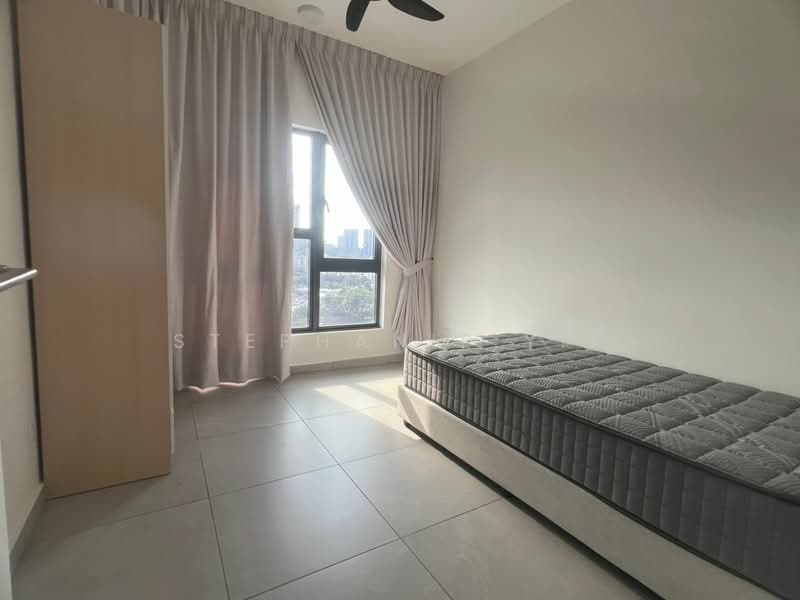 Servis Apartment untuk Disewa di D'Ivo - Stephanie YIP - Bedroom - PropertyGuru.com.my