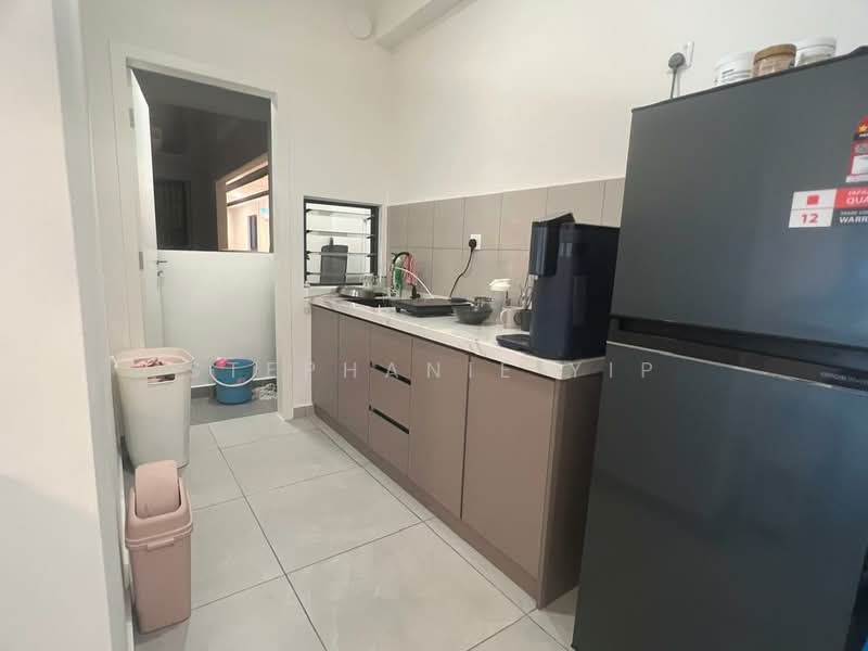 Kediaman Servis untuk Disewa di D'Ivo - Stephanie YIP - Kitchen - PropertyGuru.com.my