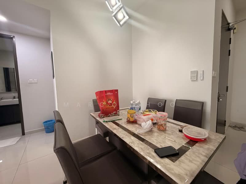 Condominium for Sale at Bay Point @ Country Garden Danga Bay - Marco Choo - Dining Room - PropertyGuru.com.my