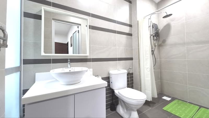 Townhouse for Sale in Taman Sutera Utama (Skudai) - Janice Yong - Bathroom - PropertyGuru.com.my