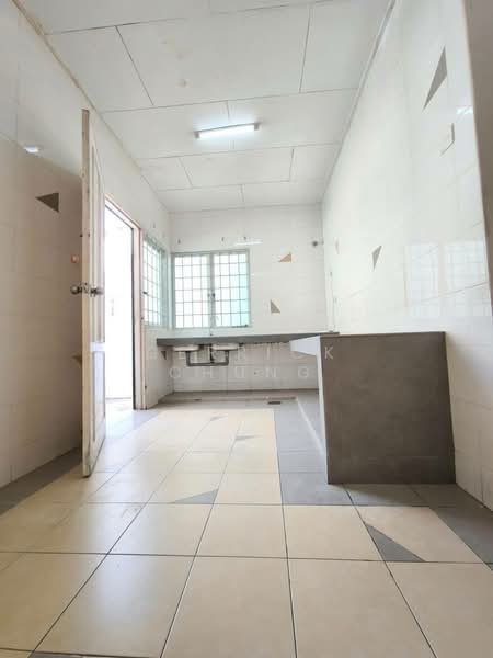 Botani Bougainvillea untuk Untuk Dijual - RM 485,000, Mac 2026 - Kitchen - PropertyGuru.com.my