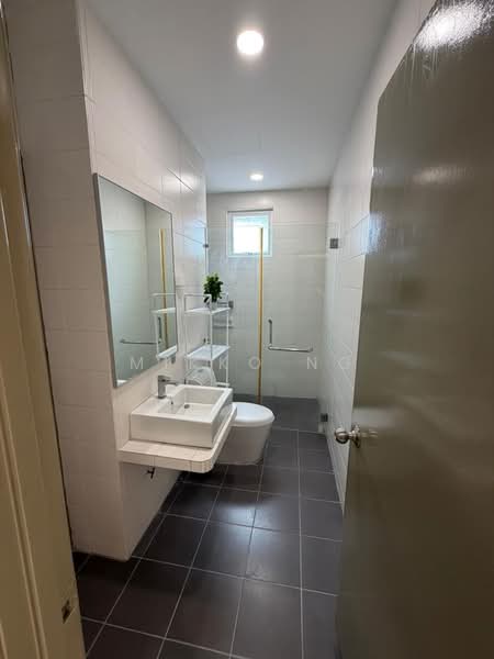 Vue Residences untuk Untuk Disewa - RM 2,200 /bulan, Mac 2026 - Bathroom - PropertyGuru.com.my