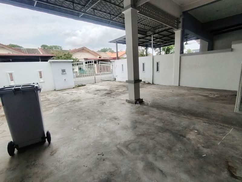 1-storey Terraced House for Sale in Taman Mutiara Rini (Skudai) - Rex Tay - Exterior - PropertyGuru.com.my