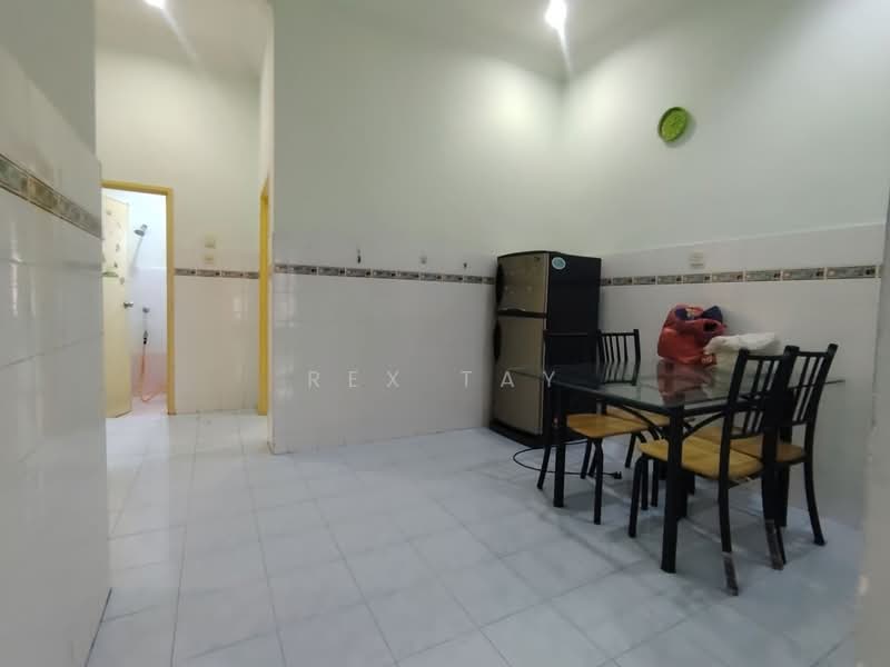 1-storey Terraced House for Sale in Taman Mutiara Rini (Skudai) - Rex Tay - Kitchen - PropertyGuru.com.my