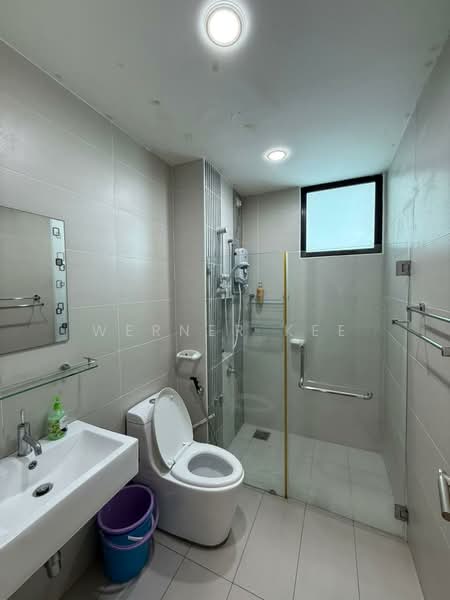 Service Residence for Sale at Sky Loft Premium Suites - Werner Kee - Bathroom - PropertyGuru.com.my