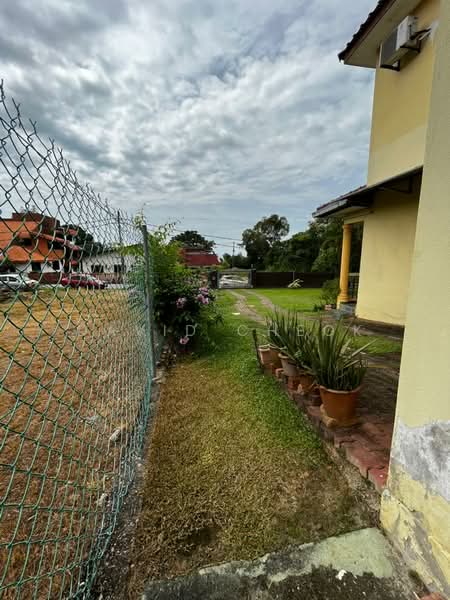 Peaceful & Green Bungalow – Batu 4, Port Dickson untuk Untuk Dijual - RM 1,500,000, Apr 2026 - PropertyGuru.com.my