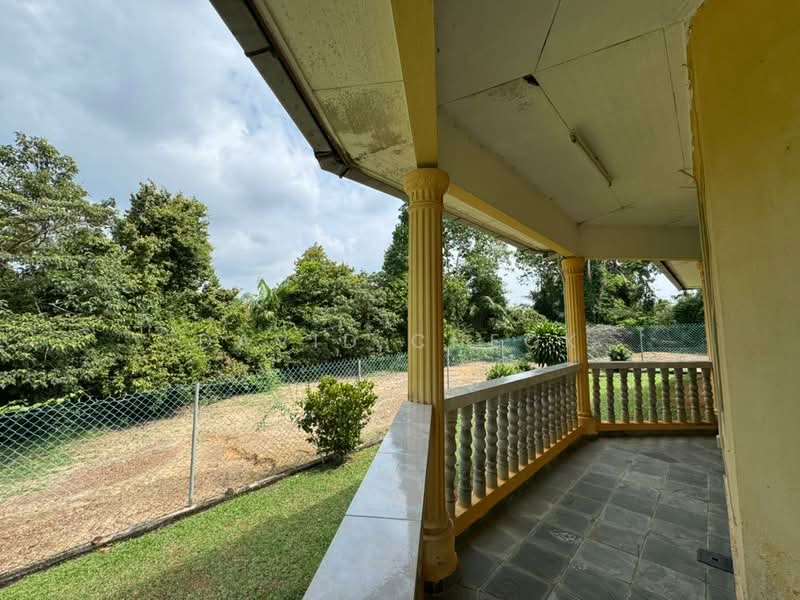 Peaceful & Green Bungalow – Batu 4, Port Dickson untuk Untuk Dijual - RM 1,500,000, Apr 2026 - PropertyGuru.com.my
