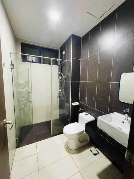 Service Residence for Rent at D'Secret Garden (Pangsapuri Kempas Indah) - Darren Siu - Bathroom - PropertyGuru.com.my