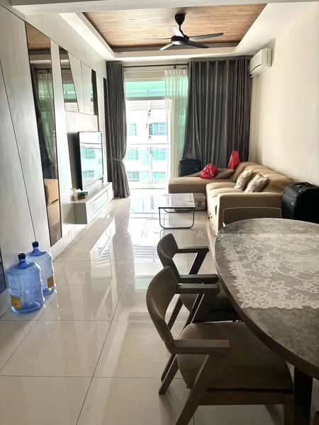 The Oasis untuk Untuk Disewa - RM 1,900 /bulan, Mac 2026 - Living Room - PropertyGuru.com.my