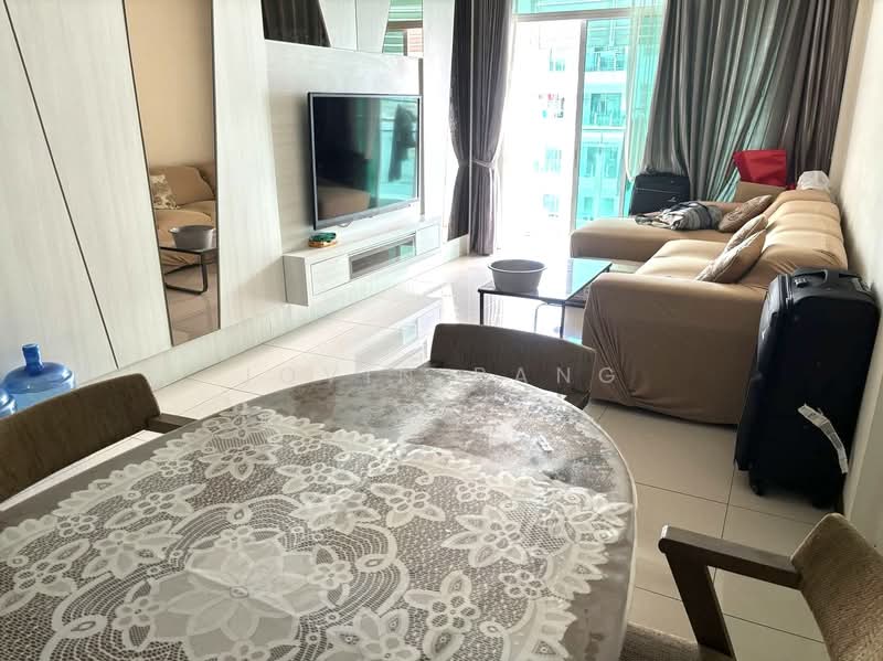 The Oasis untuk Untuk Disewa - RM 1,900 /bulan, Mac 2026 - Living Room - PropertyGuru.com.my
