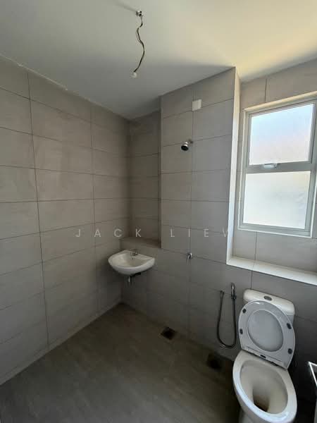 Amverton Hills untuk Untuk Dijual - RM 790,000, Apr 2026 - Bathroom - PropertyGuru.com.my