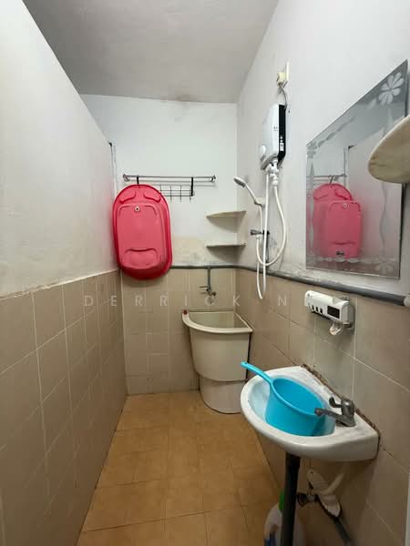 1-storey Terraced House for Sale in Bandar Seri Astana (Sungai Petani) - Derrick Ng - Bathroom - PropertyGuru.com.my