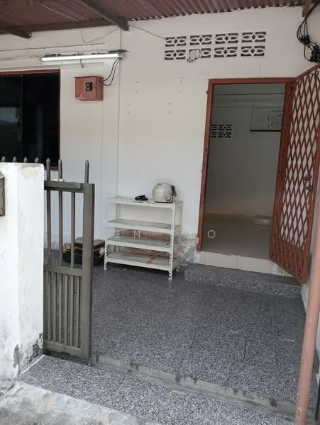 2-storey Terraced House for Rent in Sungai Pinang (Jelutong) - Pen Teo - Front Yard - PropertyGuru.com.my