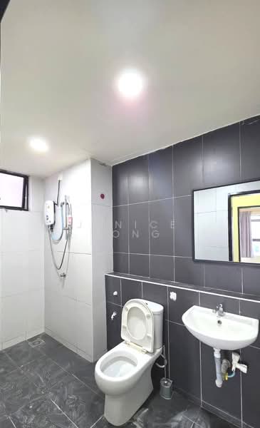 Service Residence for Sale at The Garden Residences - Janice Yong - Bathroom - PropertyGuru.com.my