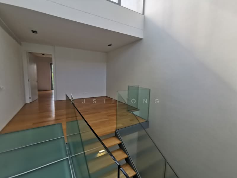 For Rent - The Edge of U-Thant