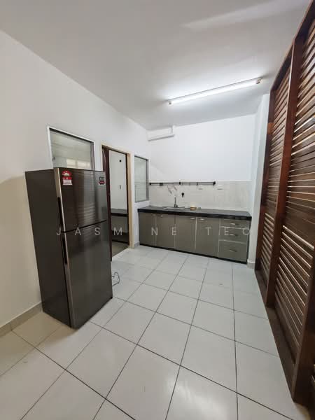 Apartment for Rent at Pangsapuri Seri Mutiara - Jasmine Teo - Kitchen - PropertyGuru.com.my
