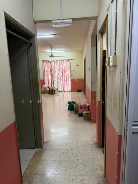Apartment for Sale at Taman Jinjang Baru Kos Sederhana Apartment - KENT HUI LAU - Corridor - PropertyGuru.com.my