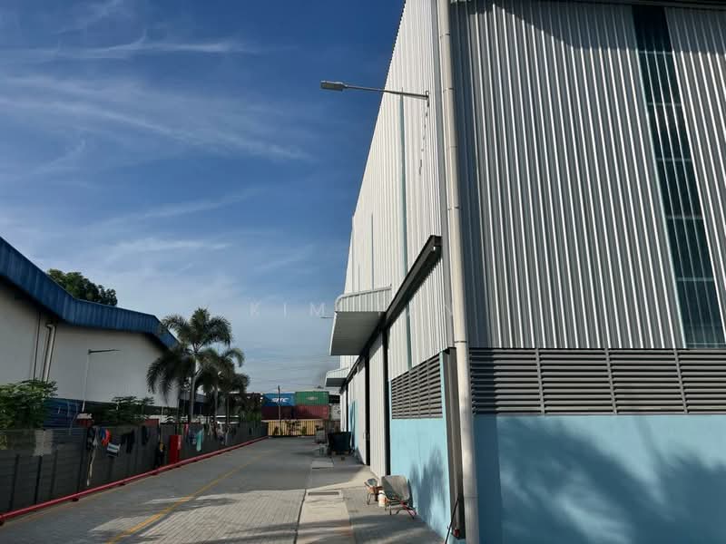 Factory for Rent in Taman Perindustrian Pulau Indah (Klang) - Kim Tan - Exterior - PropertyGuru.com.my