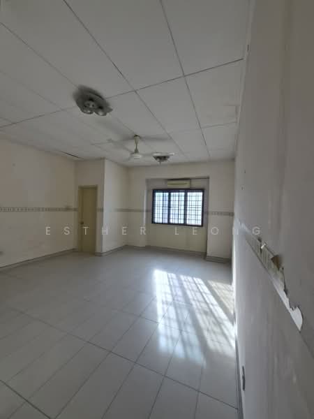 2-storey Terraced House for Rent in Bukit Rimau (Shah Alam) - Esther Leong - Living Room - PropertyGuru.com.my