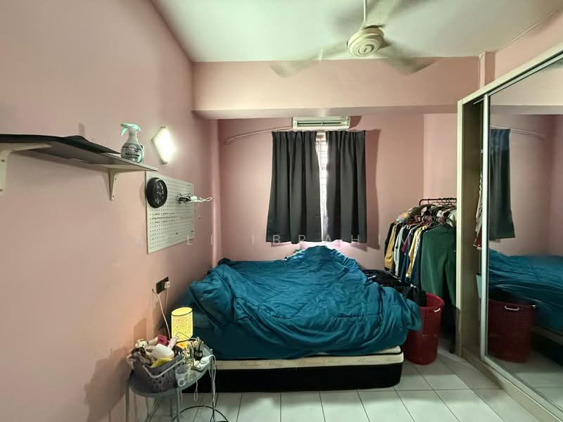 Condominium for Sale at Tiara Duta - Azli Ibrahim - Bedroom - PropertyGuru.com.my