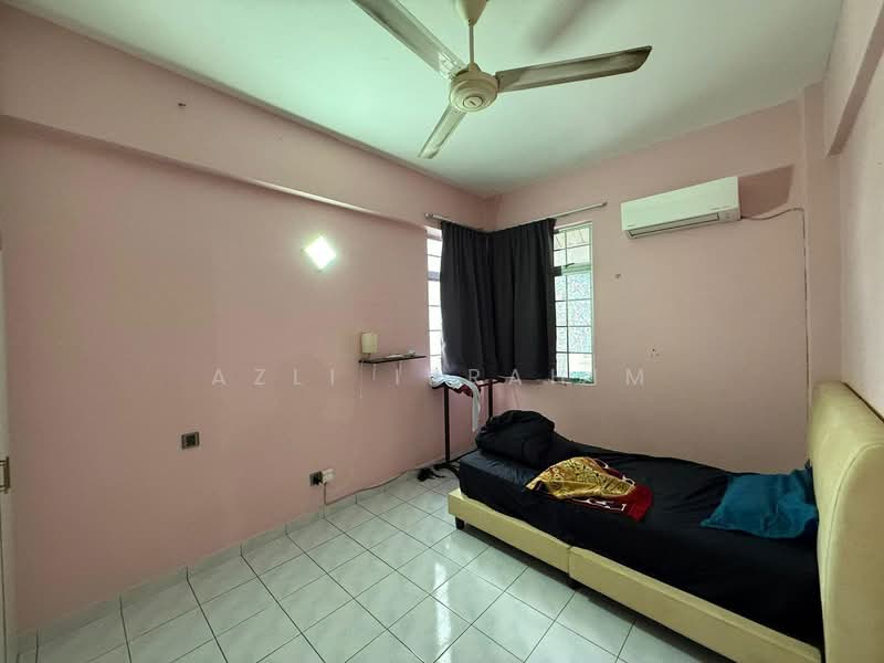 Condominium for Sale at Tiara Duta - Azli Ibrahim - Bedroom - PropertyGuru.com.my