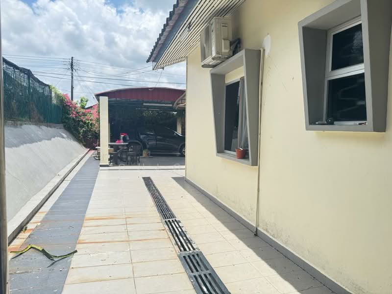 Taman Majidee untuk Untuk Disewa - RM 3,000 /bulan, Mac 2026 - Exterior - PropertyGuru.com.my