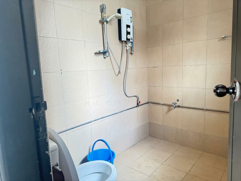 Taman Majidee untuk Untuk Disewa - RM 3,000 /bulan, Mac 2026 - Bathroom - PropertyGuru.com.my