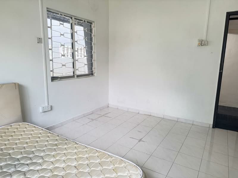 Taman Majidee untuk Untuk Disewa - RM 3,000 /bulan, Mac 2026 - Bedroom - PropertyGuru.com.my