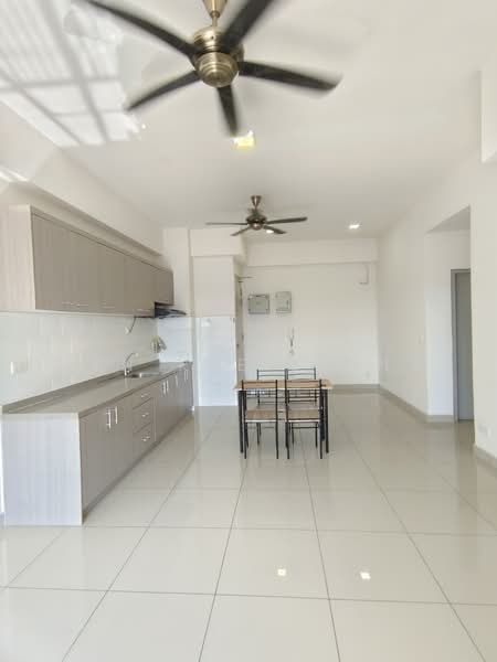 The Wharf Residence untuk Untuk Dijual - RM 270,000, Apr 2026 - Kitchen - PropertyGuru.com.my