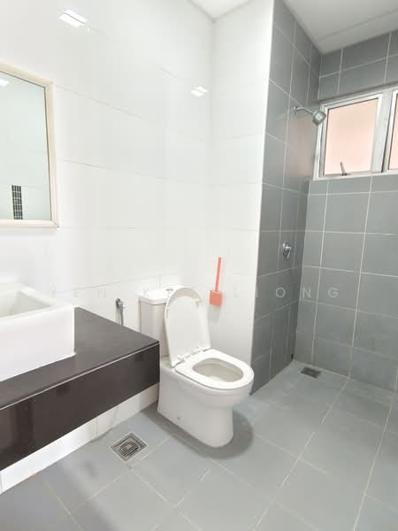 The Wharf Residence untuk Untuk Dijual - RM 270,000, Apr 2026 - Bathroom - PropertyGuru.com.my