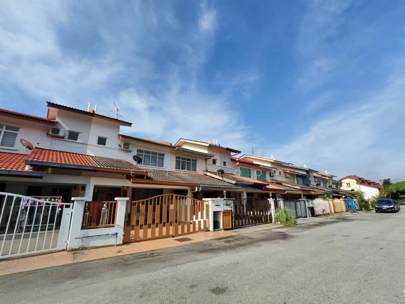2-storey Terraced House for Sale in Puchong (Selangor) - Eric Foo - Exterior - PropertyGuru.com.my