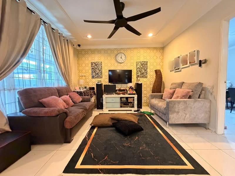Semi-Detached House for Sale in Stapok (Kuching) - Alfred Chua - Living Room - PropertyGuru.com.my